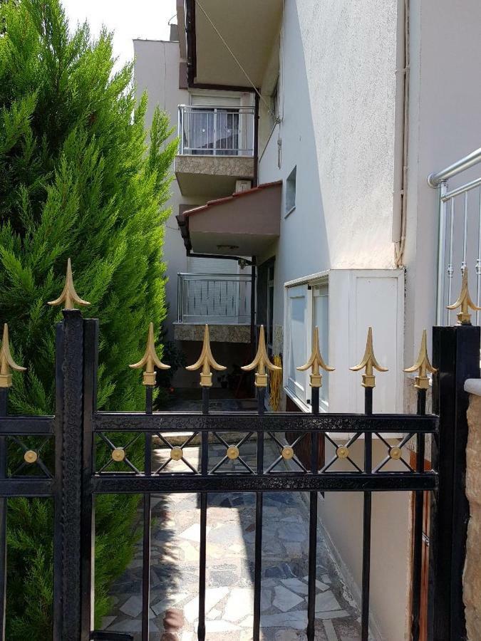 Dimitris Apartments Nea Plagia Exterior foto